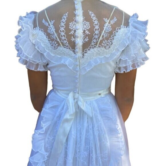 Vintage Handmade White Lace Wedding Dress 1985 Ruffles Cottage Core 4/6 - Picture 3 of 16